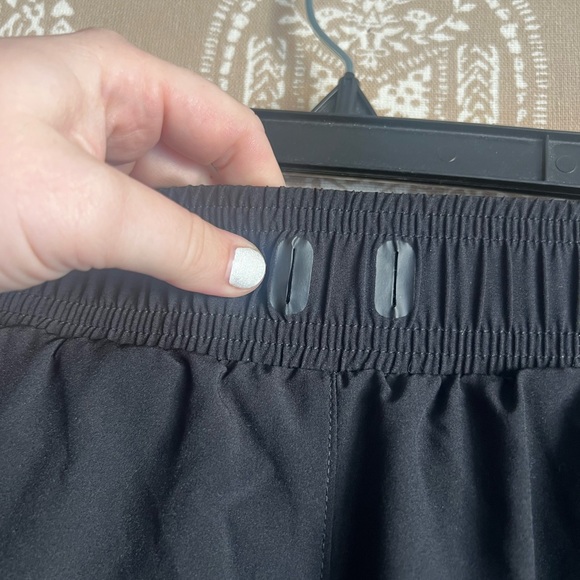 Alo Yoga Men’s Stability 2-in-1 Shorts & Tights - Picture 5 of 8